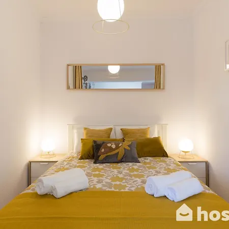 Host Wise - Comfy Bright Flats With Netflix * Porto